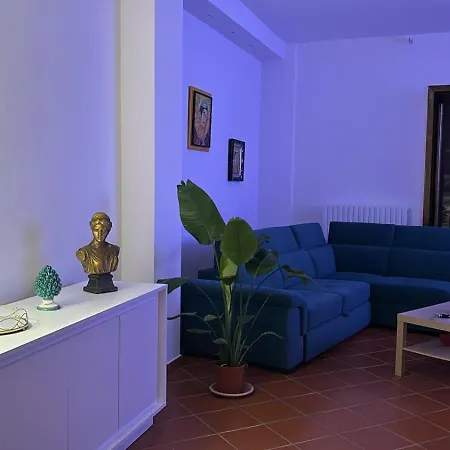 La Vie Est Belle Holiday home Guagnano