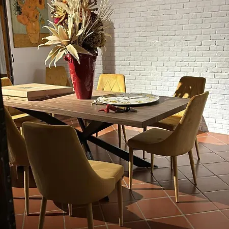 La Vie Est Belle Holiday home Guagnano
